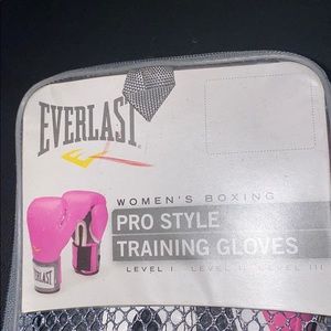 Women’s Pro Style Training Gloves